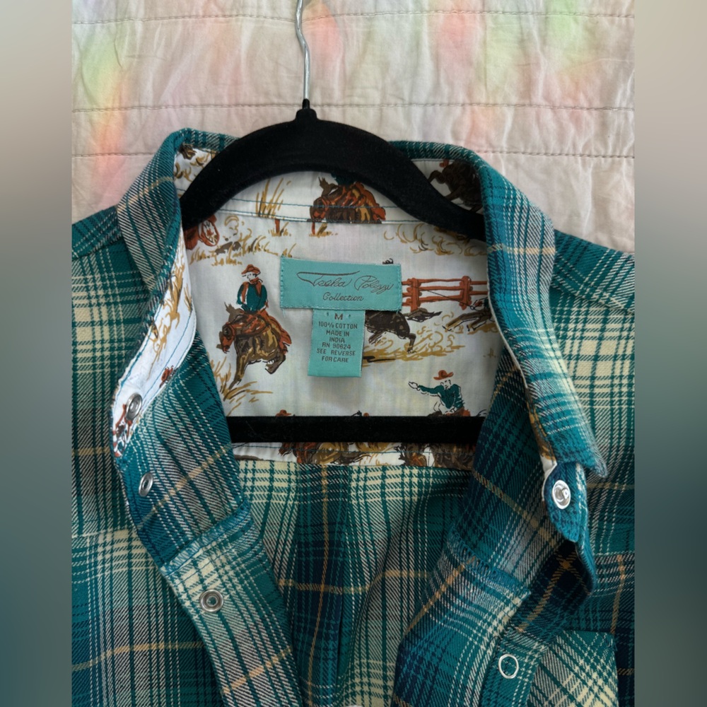 Beautiful Button (Snap) Down Collared Western Shi… - image 2